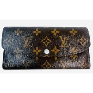 Louis Vuitton Sarah Wallet Monogram Canvas Green Interior Made in Spain